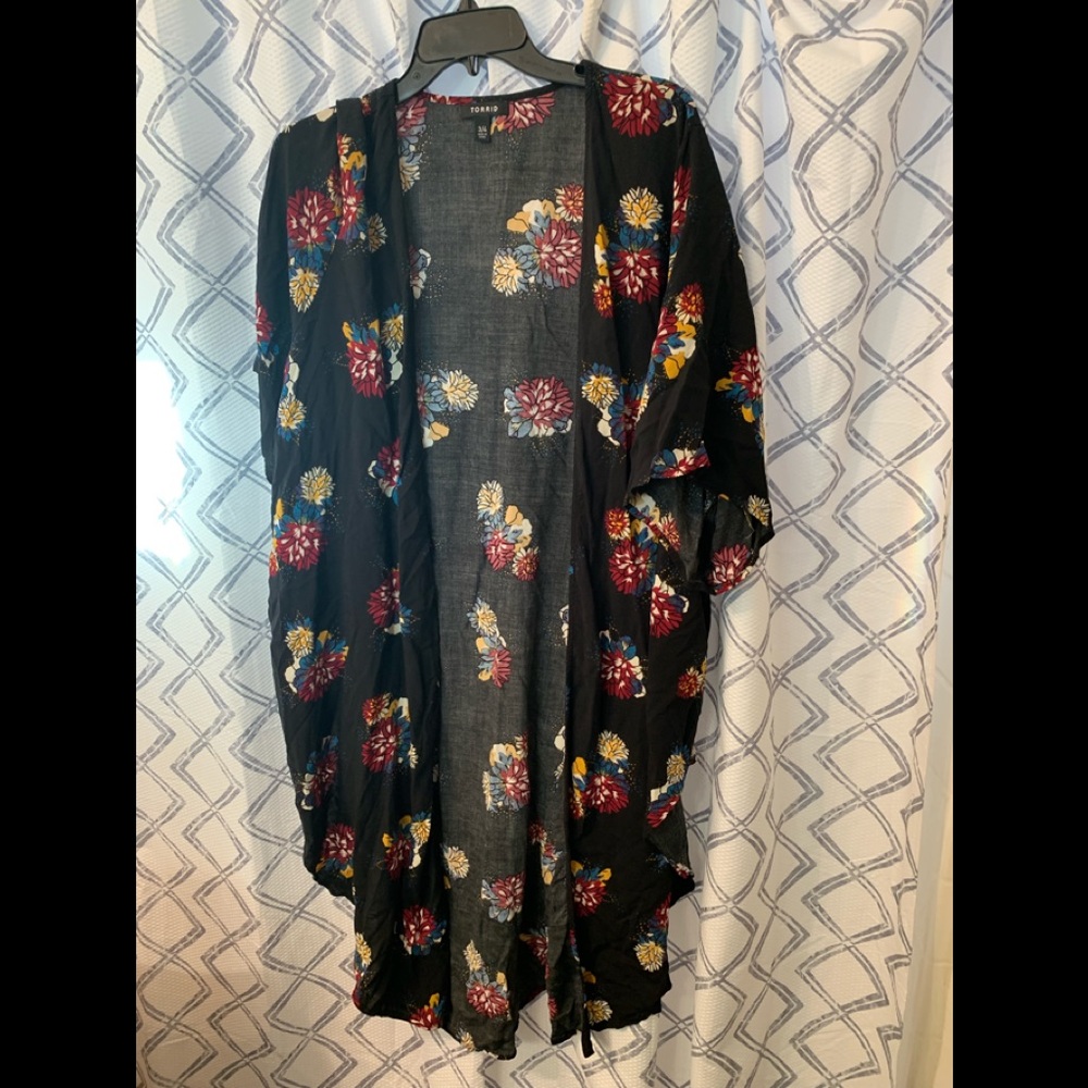 Torrid kimono